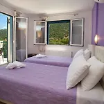 Regina Ioanna וילה איה אפימיה